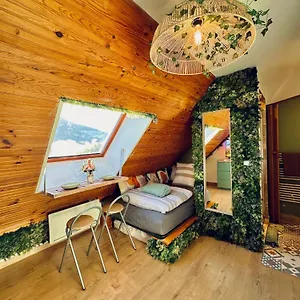  Appartement Atypical - France
